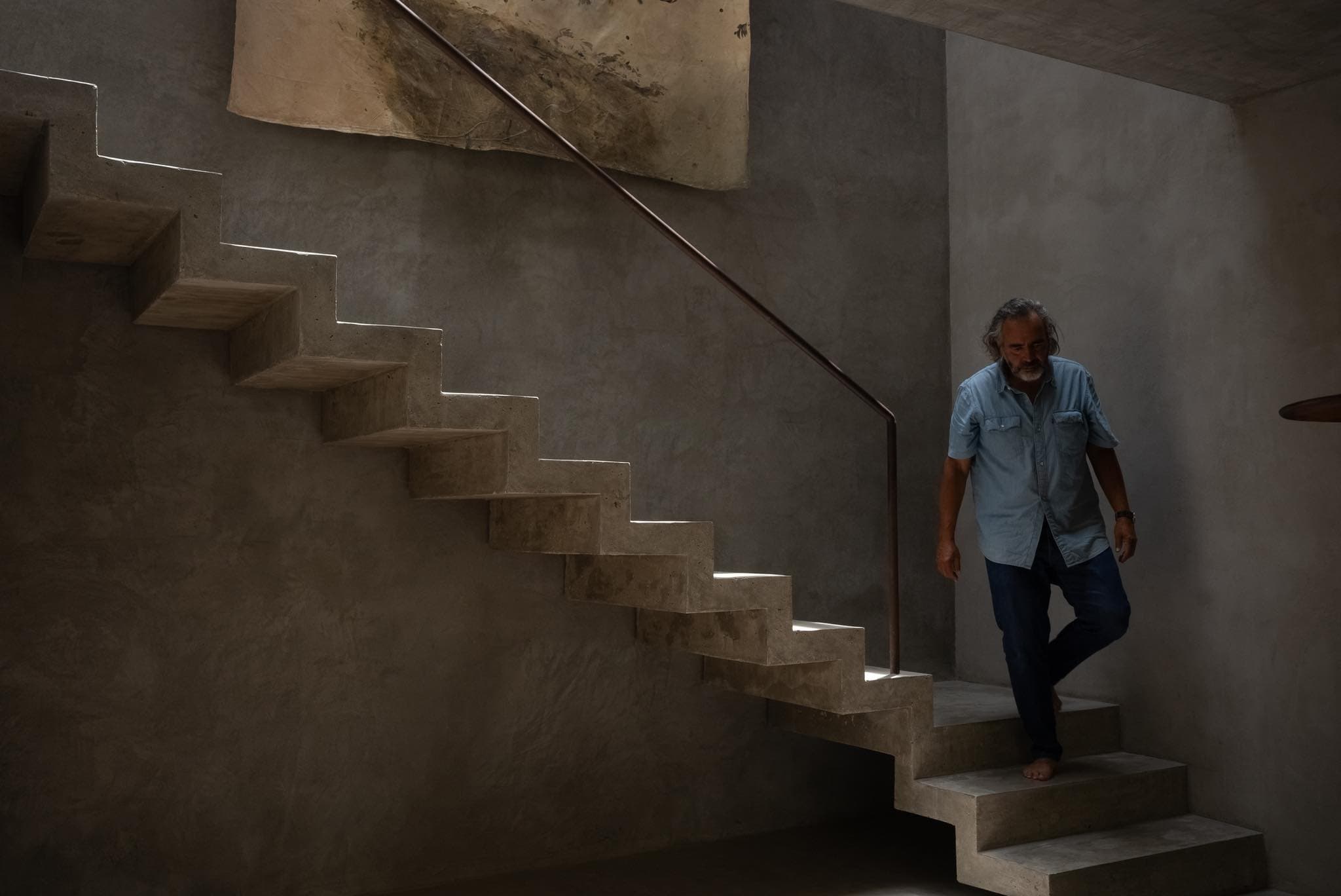 Luis Kerch stairs down